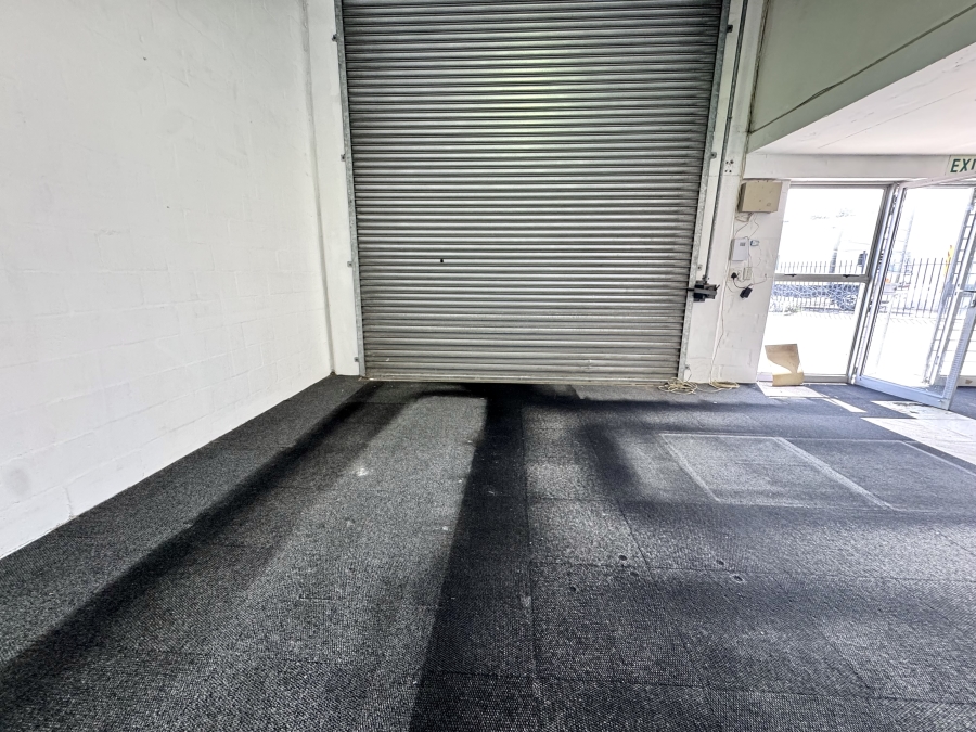 To Let commercial Property for Rent in Montague Gardens Western Cape